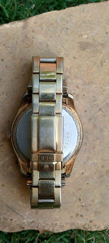 Raymond Swiss, Golden Watch 8