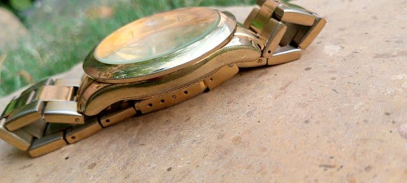 Raymond Swiss, Golden Watch 12