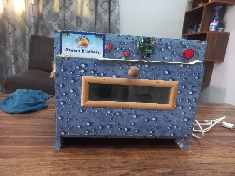 Small Incubator 0