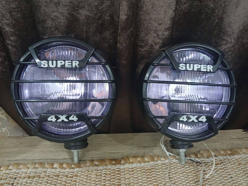 4x4 Front Light 0