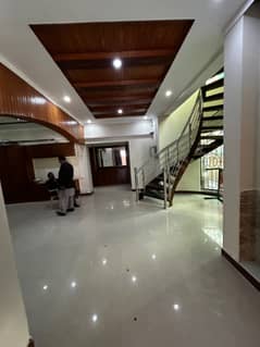 14 Marla Villa For Rent In Bahria Town Safari Villas 3