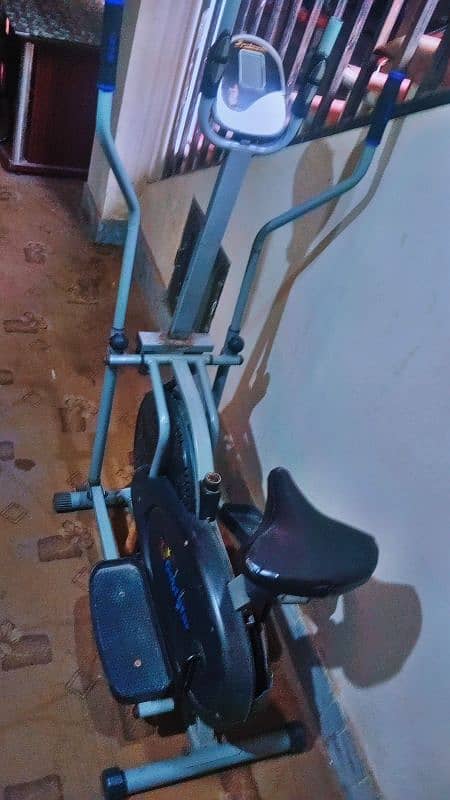 elliptical cycle 2in1  price fix he km nahi honi 1