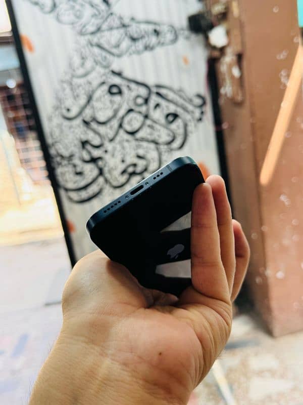 iphone 12 64GB Non PTA All Sims Working 4