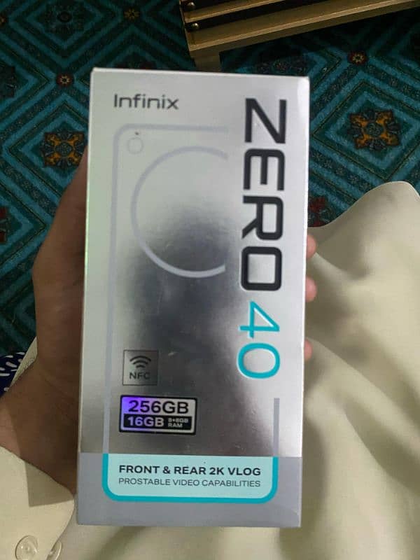 Infinix Zero 40 4