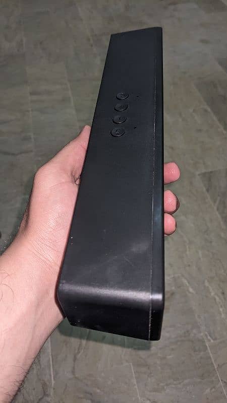 Wireless desktop speakr 4