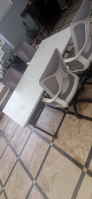 rotating chairs 0