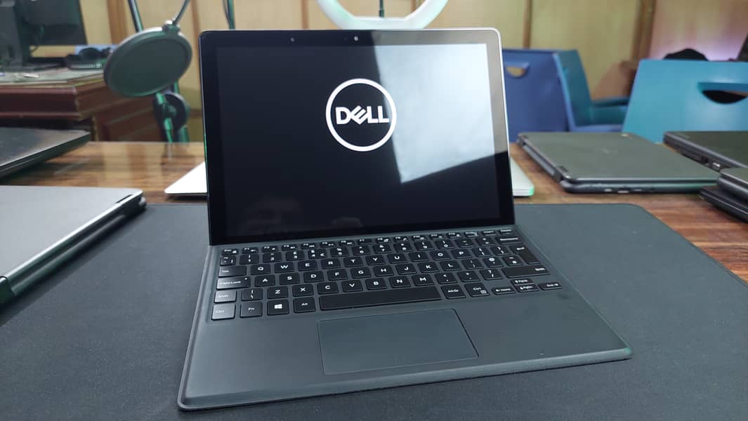 Dell Latitude 5290 2-in-1 i5 8th Gen  8/256 nvme touch screen 1