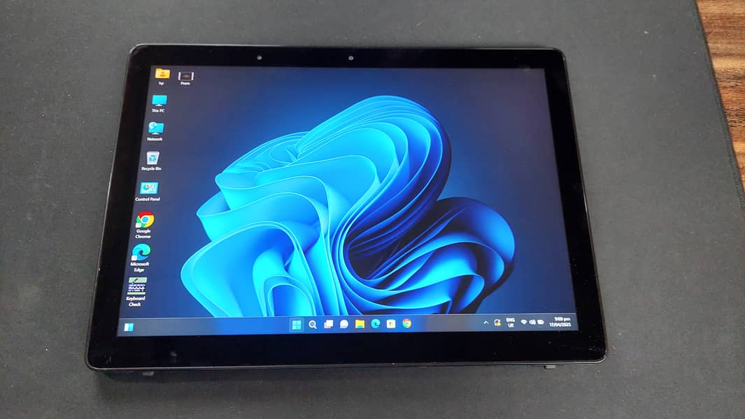 Dell Latitude 5290 2-in-1 i5 8th Gen  8/256 nvme touch screen 11