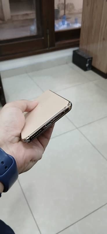 Iphone 11 Pro Max non Pta 7