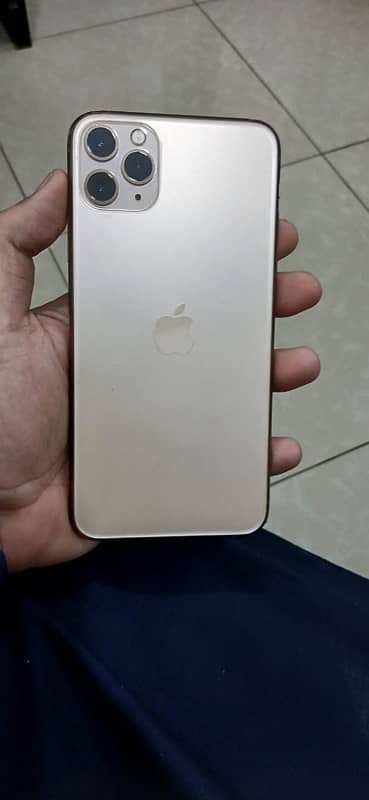 Iphone 11 Pro Max non Pta 10