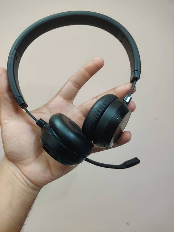 jabra evolve ho 65 Wireless on Ear Headphones 0