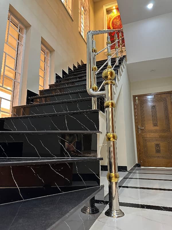 1 Kanal Brand New Dubble storey house available for sale in Pgechs phase 2 Mzyle Chowk college Road Lahore 21