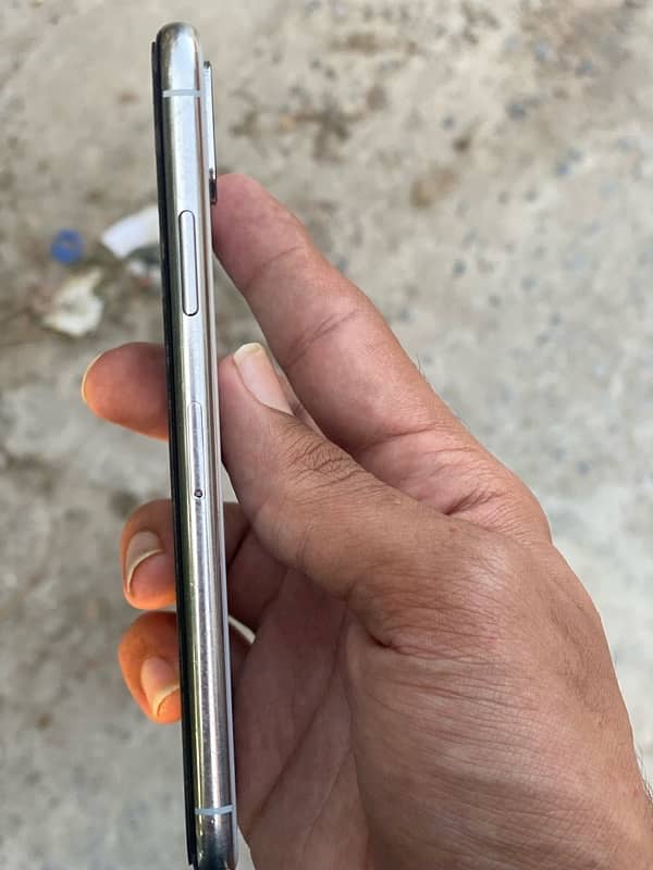 iPhone X 256 gb jv 10/10 condition 2