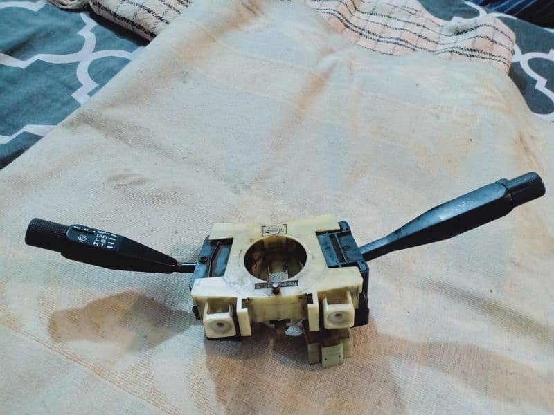 Light switch and wiper bracket of Nissan Safari Y60 1