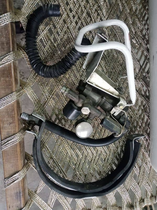 mehran CNG kit and cylinder 0