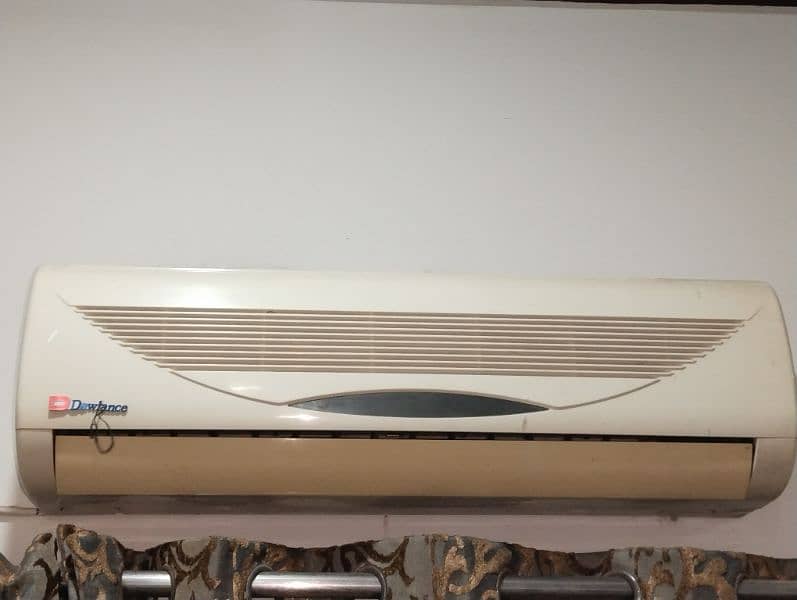 Dawalance air conditioner with Mitsubishi outer 0