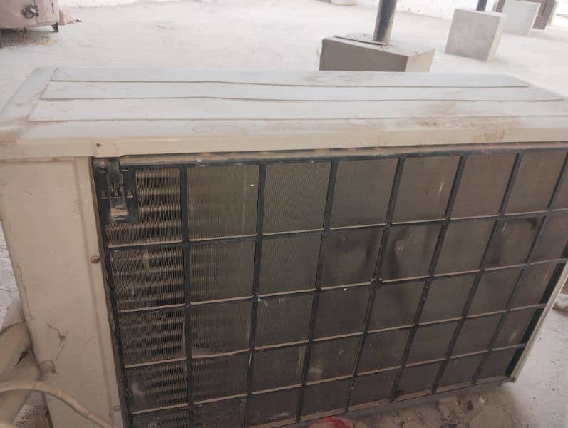 Dawalance air conditioner with Mitsubishi outer 2