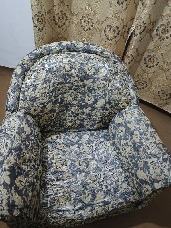 sofa 2 seater 2