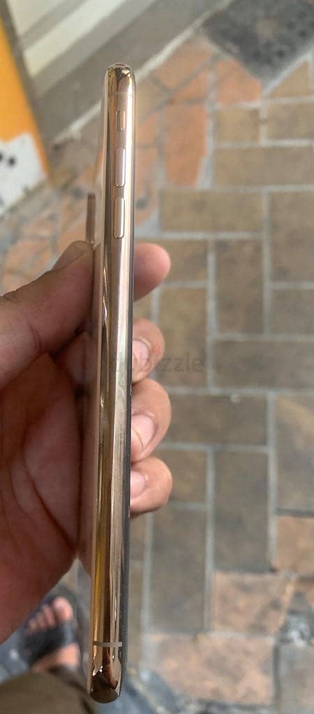 iphone xsmax factory unlocked all ok 3