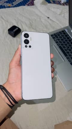 Infinix Hot 12  (8 /128gb)