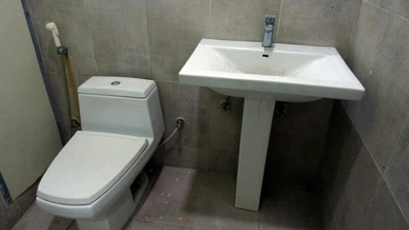 10 Marla 3 Bed Flat For Rent In Askari 11 Lahore 13