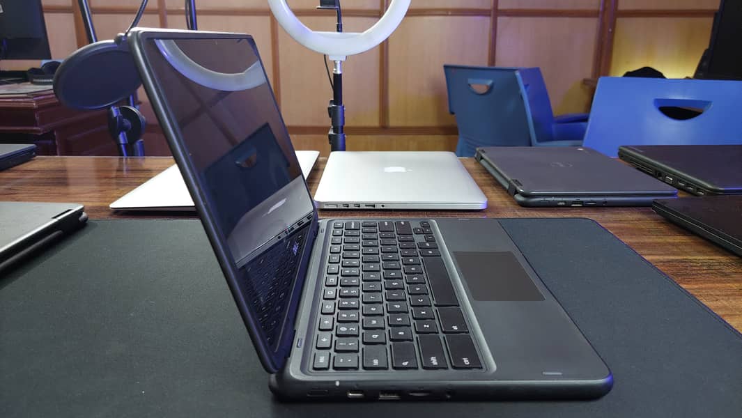 Dell Chromebook 3100 2-in-1 4/32 (2029 update) 9