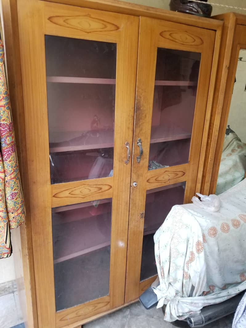 Steel Almirah with transparent glass and in heavy non dented sheet 9