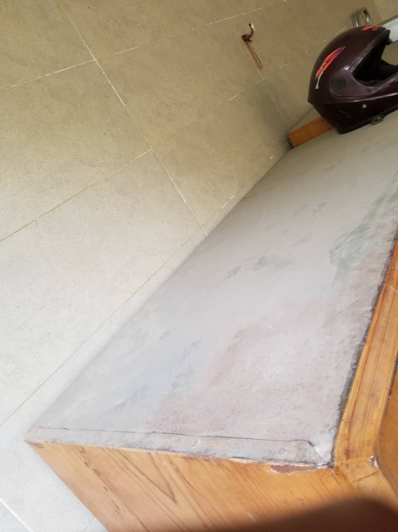 Steel Almirah with transparent glass and in heavy non dented sheet 10