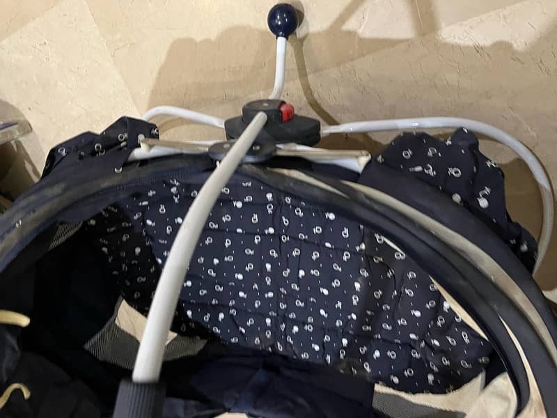 baby swing with coot sleep n go carrier WhatsApp: 03232177077 2