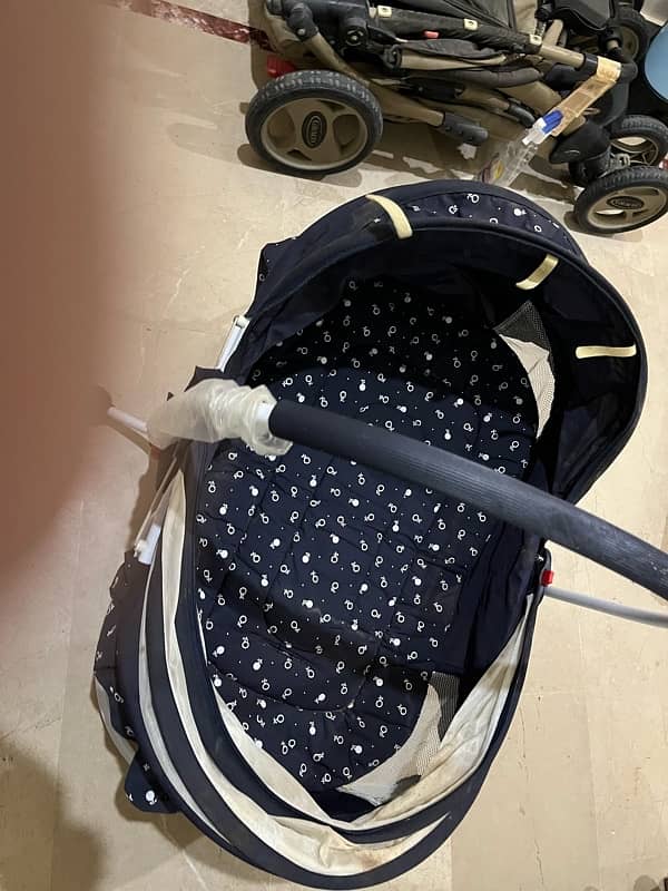 baby swing with coot sleep n go carrier WhatsApp: 03232177077 3