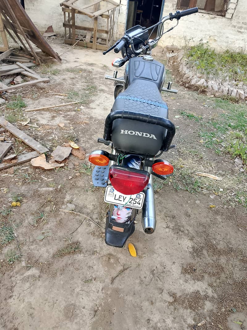 Yamaha Dhoom YD-70 2011 4
