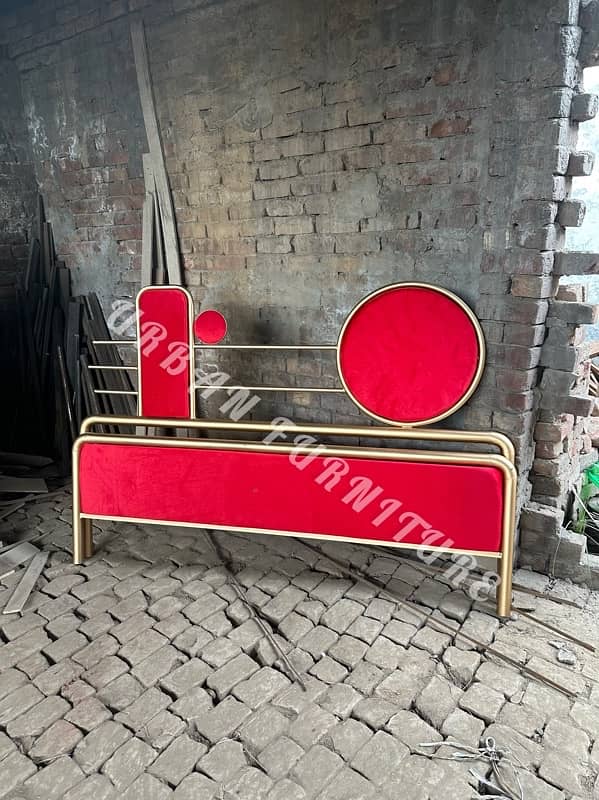 bed,furniture,side table, dressing 17