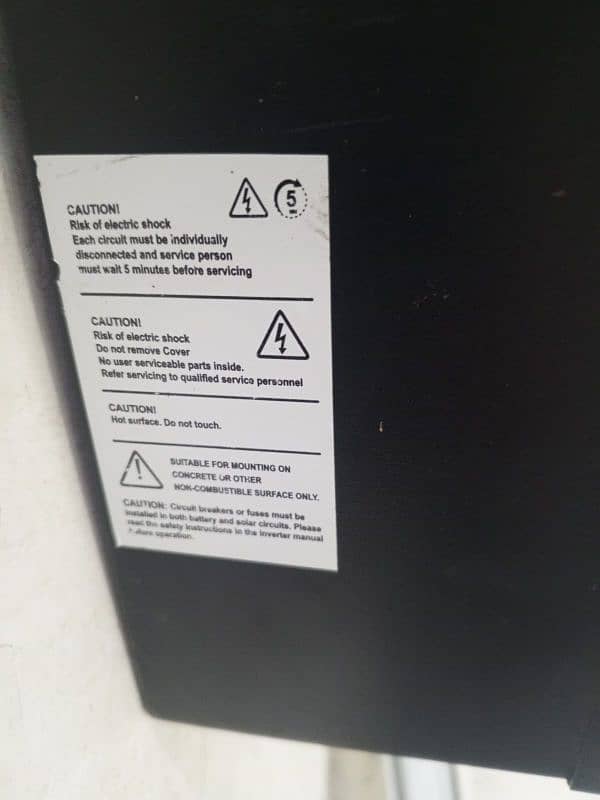 1.5 kw or 1200W inverter for sale one year user 1