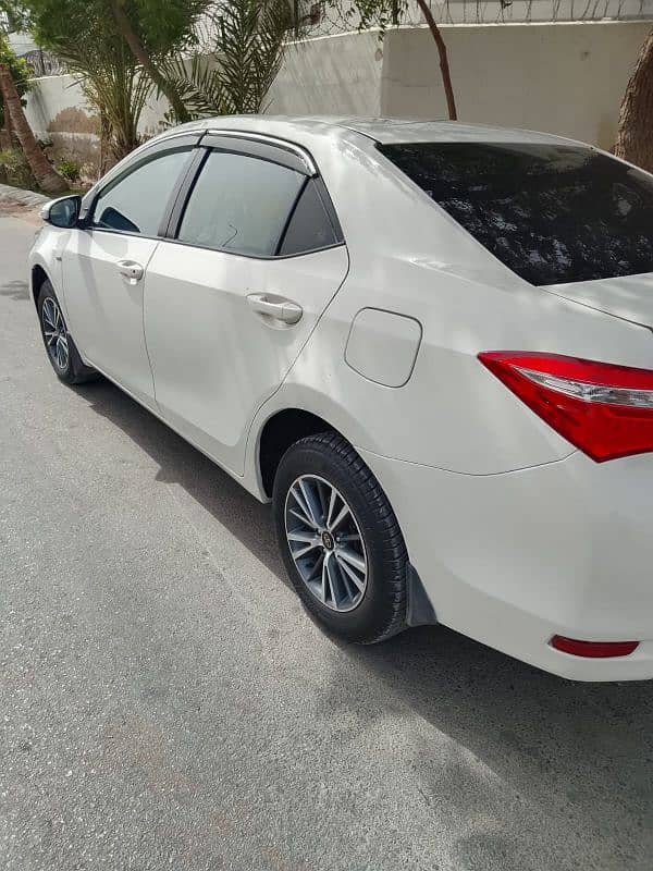 Toyota Corolla XLI 2015 converted Gli 1