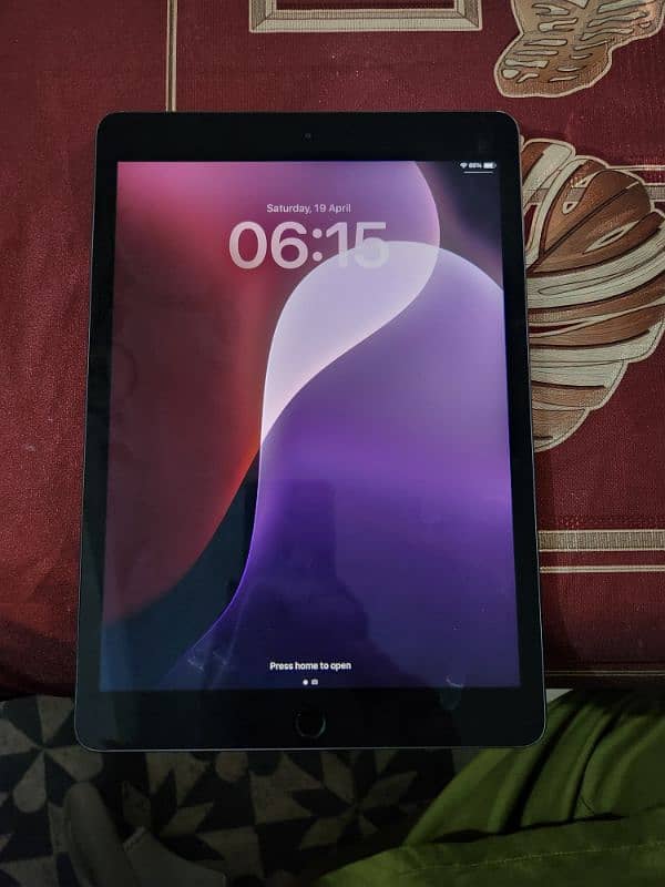 Apple Ipad 8th Generation All Original 9.5/10 Condition 0