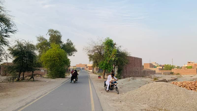 8 Marla commersial corner plot for sale in mehmood kot 5