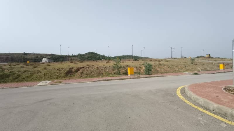 08 Marla Possession Plot For Sale Solid Land | Prime Location | Original Pics Attached 3