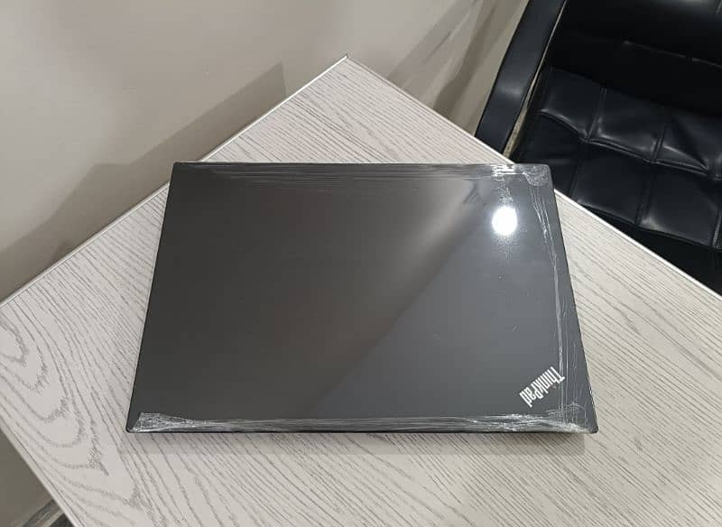 Lenovo Thinkpad T15 Gen 2 core i5 11th gen quadcore 15.6 1080p Touch 0
