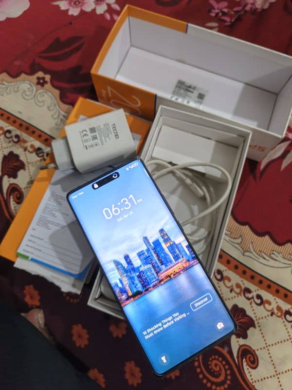 tecno spark 20 pro plus 5