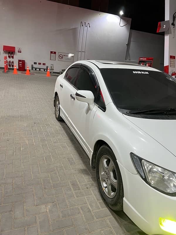 Honda Civic Oriel 2011 4