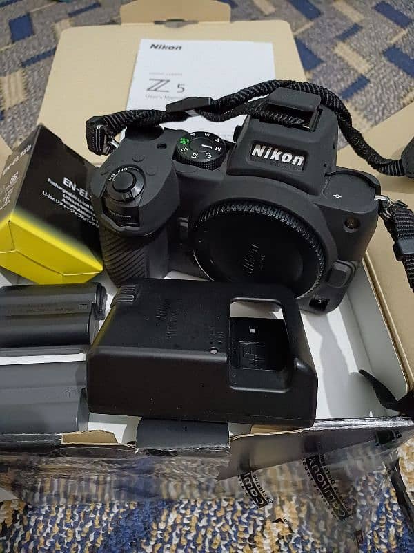 Nikon z5 1