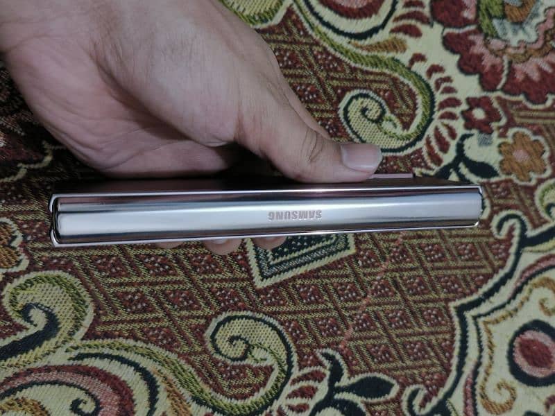 Samsung Fold 2 (iner Display black) Non pta 3