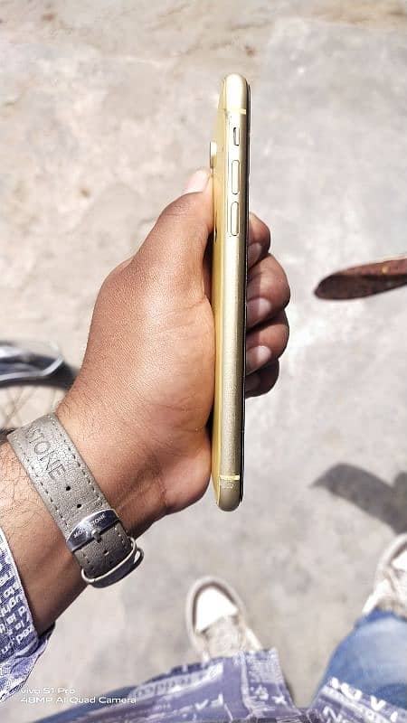 IPhone XR factory unlock Waterpack 10by10 what's up 03156269814 1