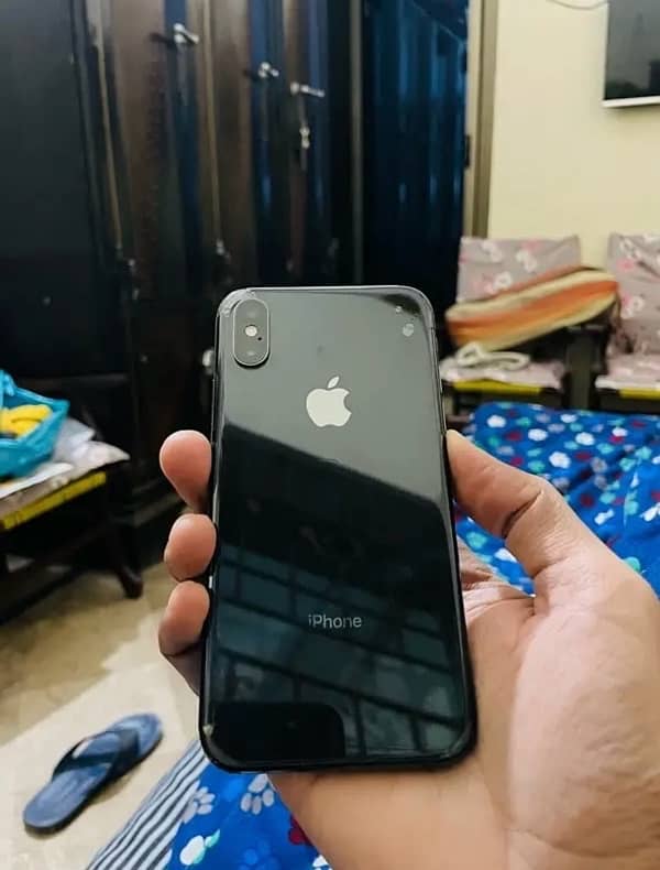 IPHONE X’s (256-GB) LUSH CONDITION 0