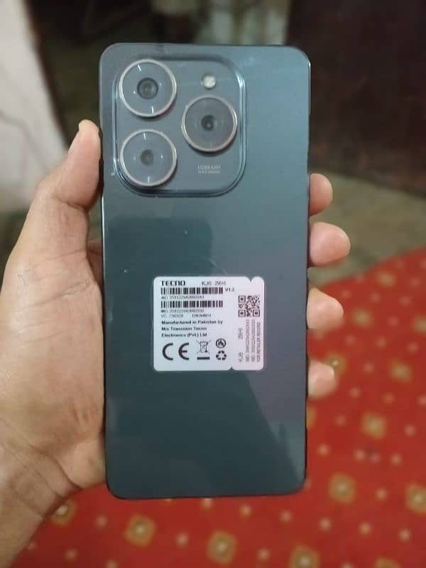 tecno 20pro 8 256 gb tuch change new conditions one handed. use 2month 2