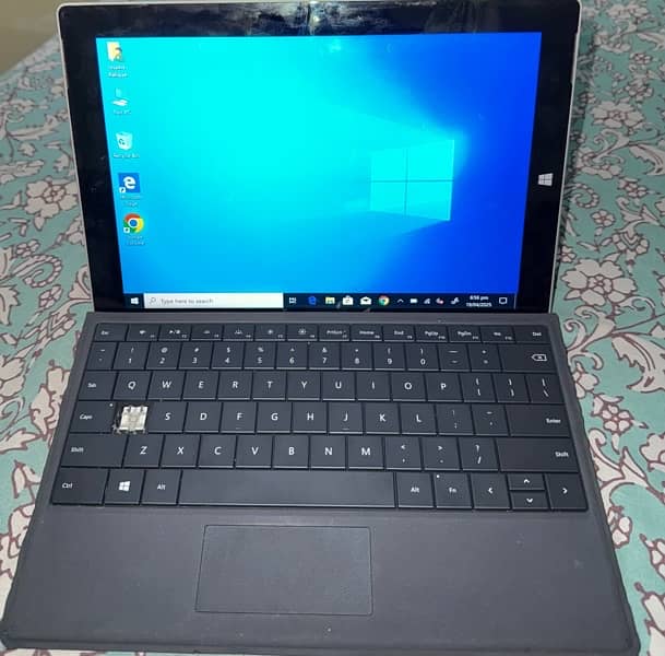 Microsoft Surface tablet 3 1