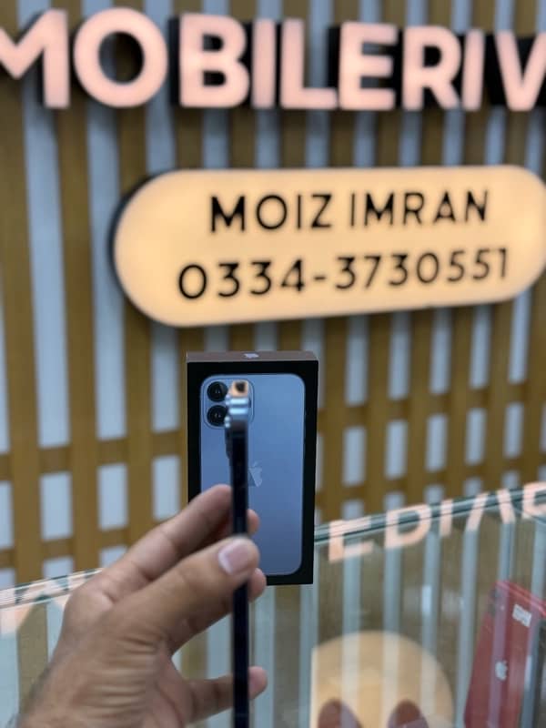 Apple Iphone 13 Pro maxx 128GB Complete Stuff 3