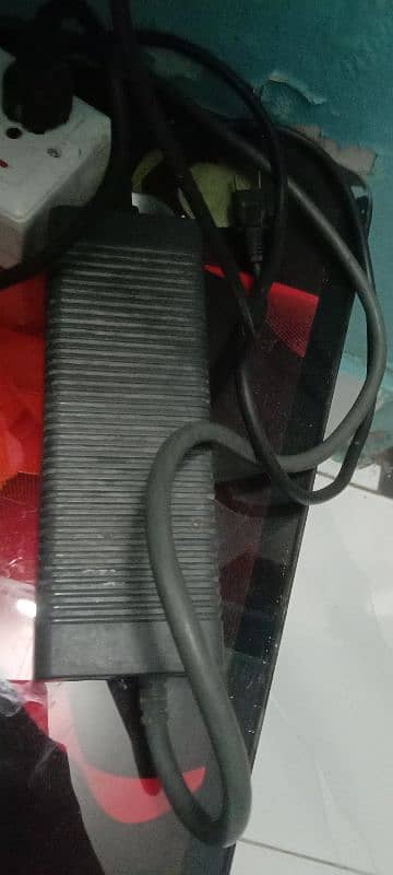 Xbox 360 with 2 controller 3