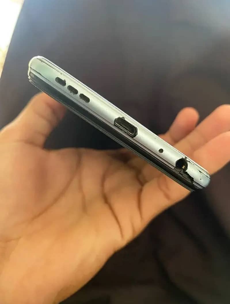 Vivo y19 1