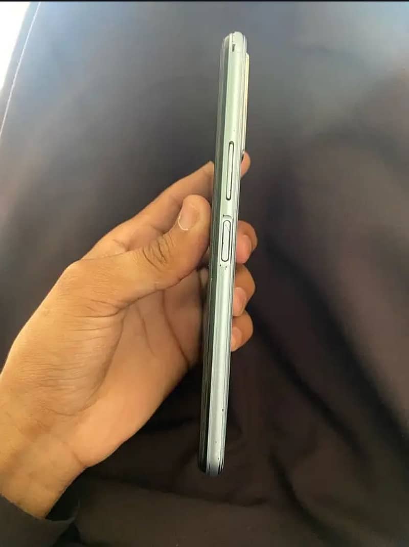 Vivo y19 3